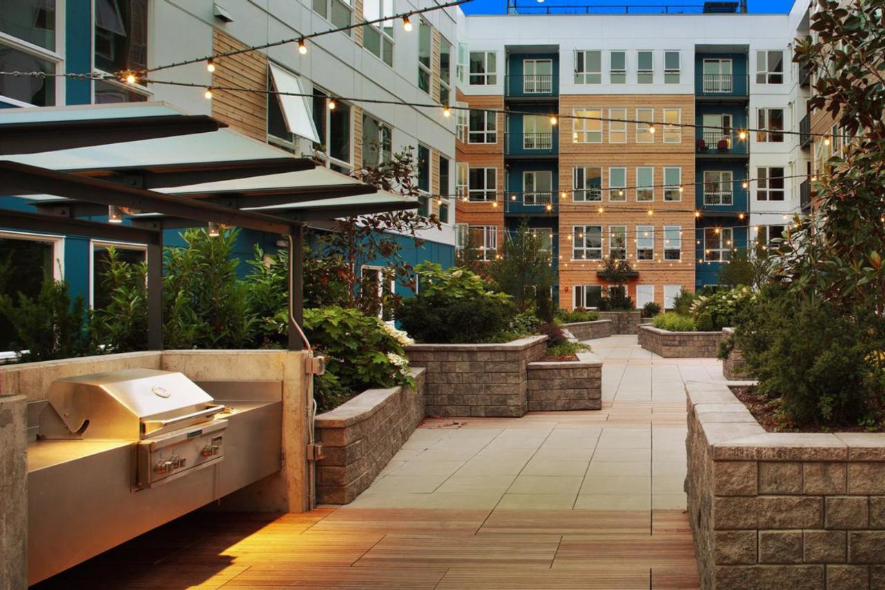 Ballard 1br W Lounge Nr Restaurants Bars Sea-646